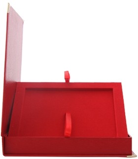 Подарочная коробка для диплома(225х175мм).
